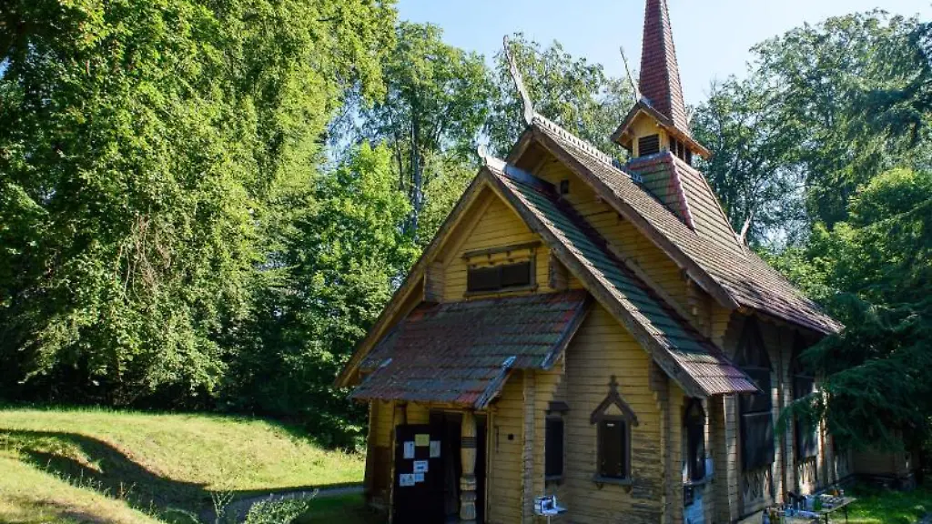 Die-Harzer-Holzkirche-an-ihrem-frueheren-Ort