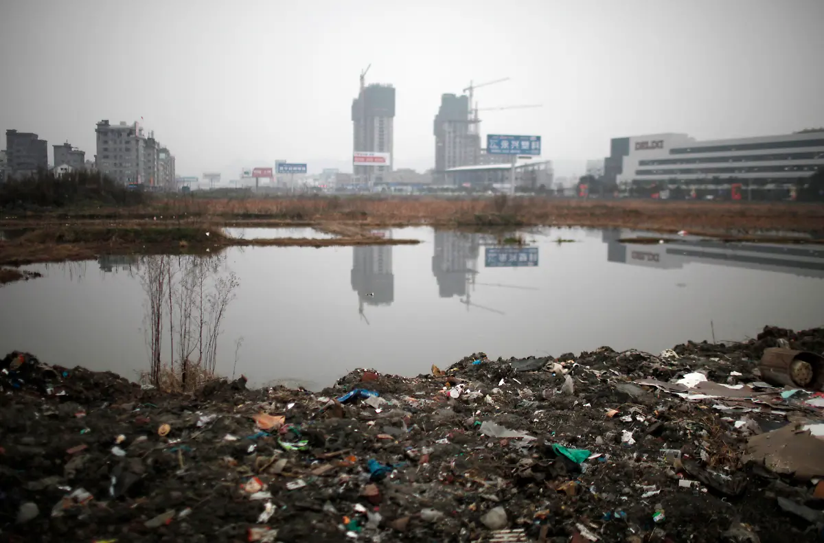 2011-02-18T000000Z-2046930755-GM1E72I1LS501-RTRMADP-3-CHINA-WATER