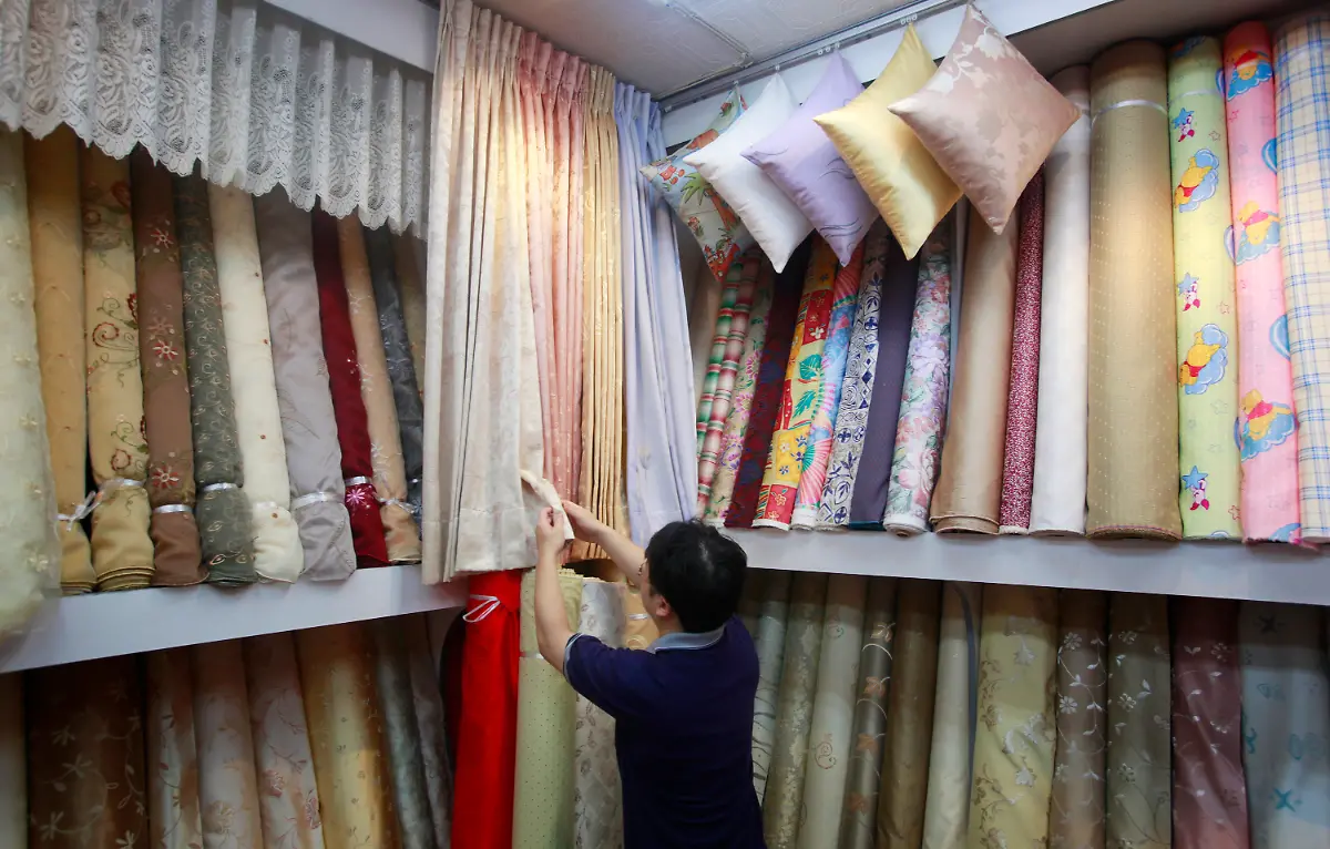 2010-06-29T120000Z-1505117938-GM1E66T17NV01-RTRMADP-3-CHINA-TAIWAN-SIGNING