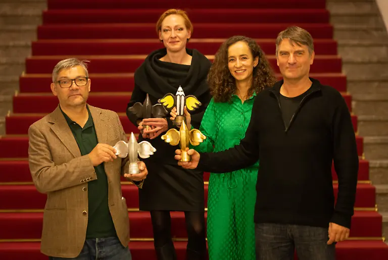 2021-11-14-140111-vl-Kai-Flemming-Katharina-Greve-Annika-Frank-Olaf-Schwarzbach