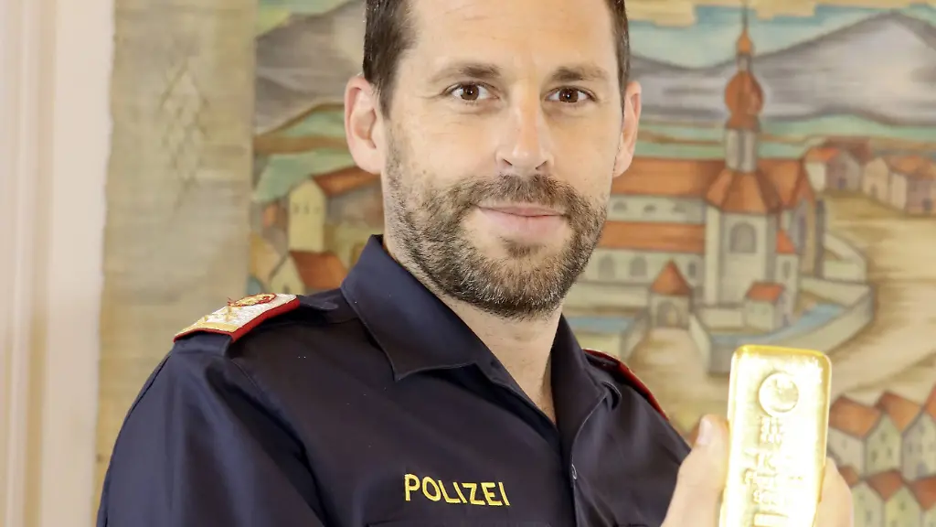 440-0008-8224902-goldbarren2