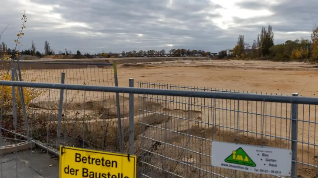 Ansicht-eines-Teils-der-Baustelle-des-37-Hektar-grossen-Areals-im-Nuernberger-Stadtteil-Lichtenreuth