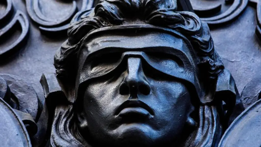 Eine-Darstellung-der-Goettin-Justitia
