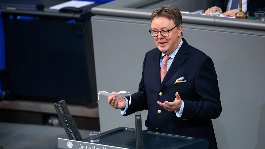 Die-Ampelfraktionen-opfern-serioese-Parlamentsarbeit-auf-dem-Altar-ihrer-Koalitionsverhandlungen-kritisiert-Geschaeftsfuehrer-der-Unionsfraktion-im-Bundestag-Michael-Grosse-Broemer