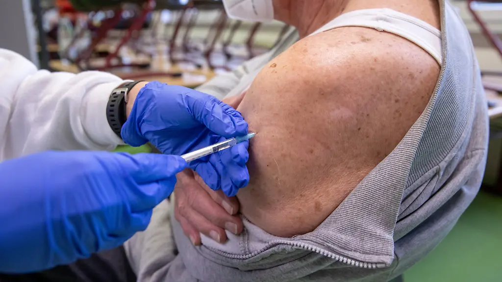 73c39758b6a3de398d4fa822cdc753ba