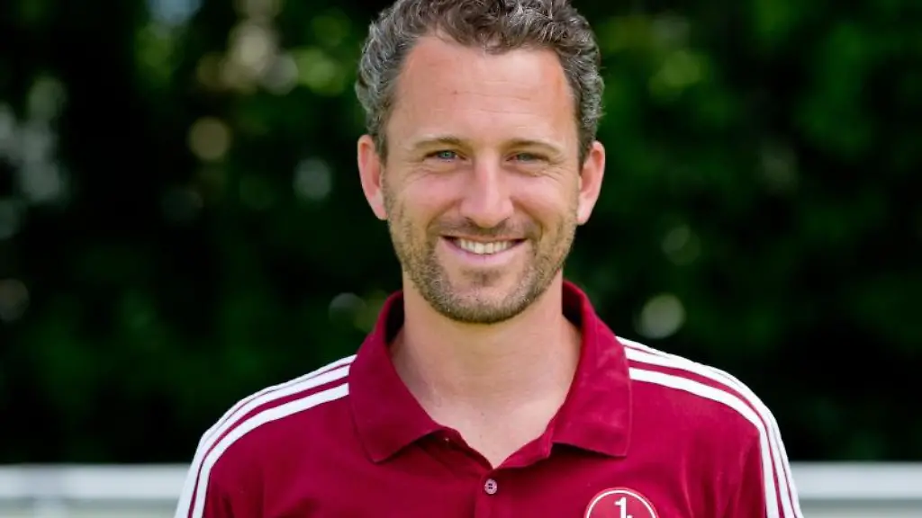 Der-damalige-Co-Trainer-des-1-FC-Nuernberg-Roger-Stilz-beim-Fototermin-2014