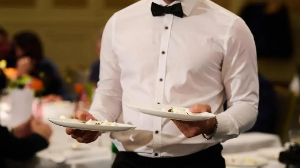 Das-Berliner-Gastgewerbe-ist-vom-Vorkrisen-Niveau-noch-deutlich-entfernt