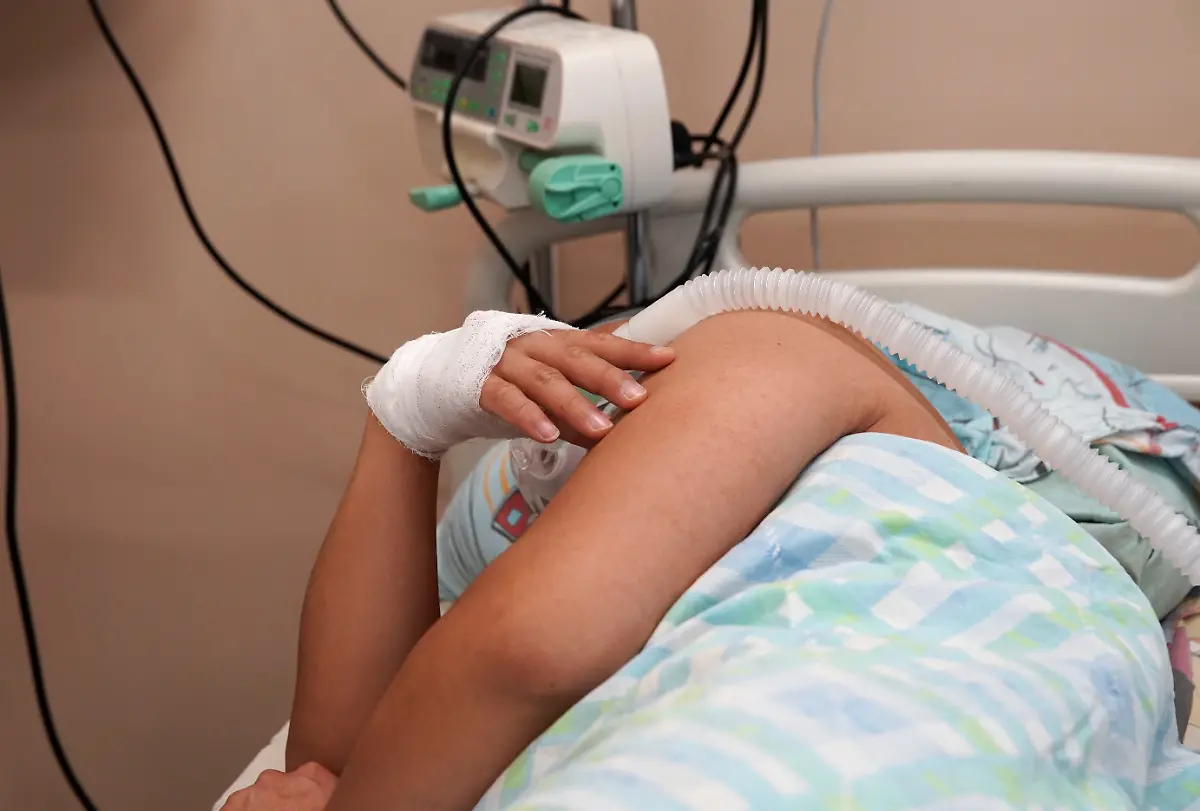 2021-10-28T161318Z-1967854052-RC23JQ9C9Z51-RTRMADP-3-HEALTH-CORONAVIRUS-RUSSIA