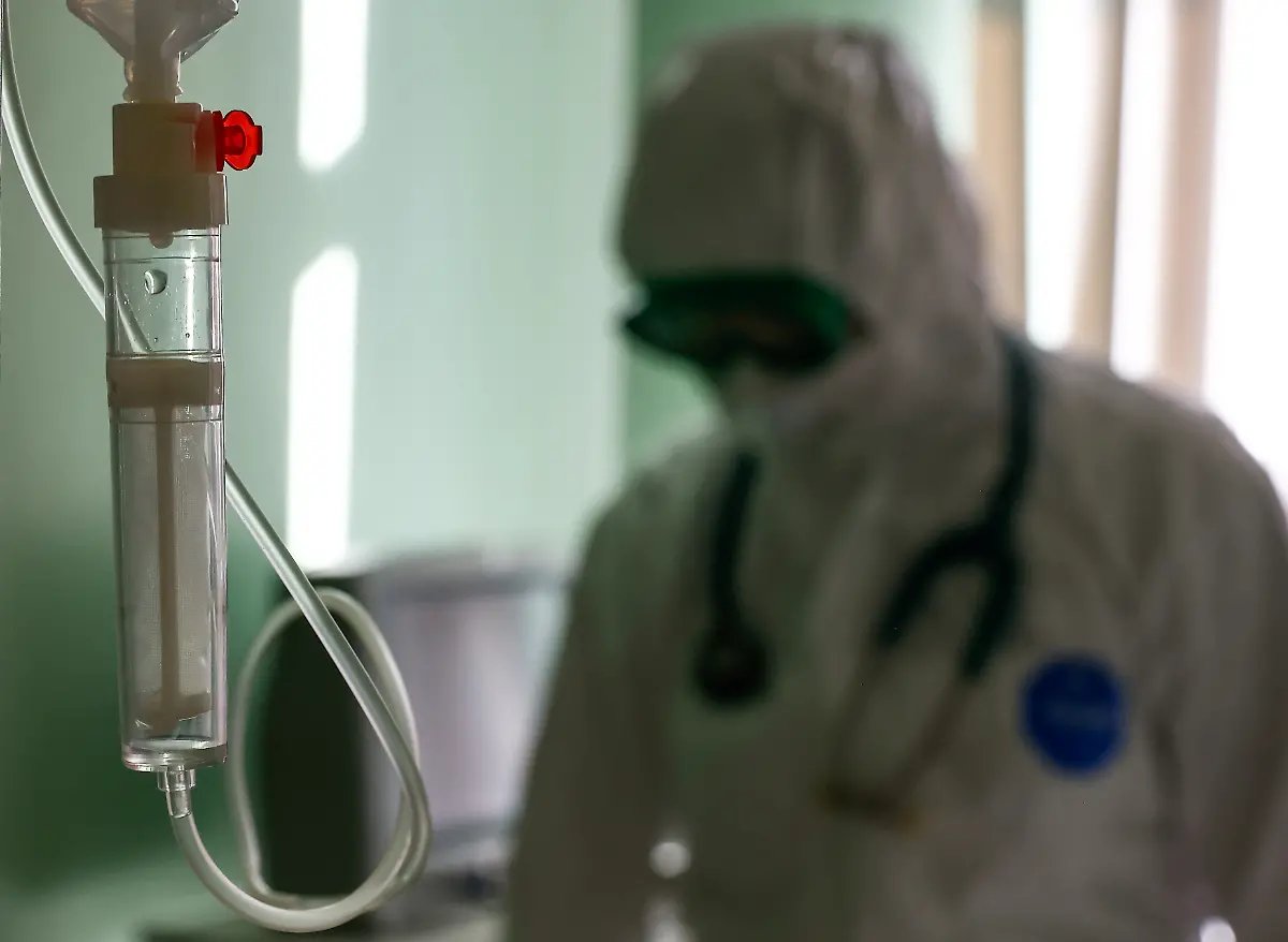 2021-10-26T182531Z-1933500070-RC2LHQ9ER3NQ-RTRMADP-3-HEALTH-CORONAVIRUS-RUSSIA