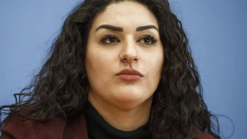 Cansu-Oezdemir-Die-Linke-spricht