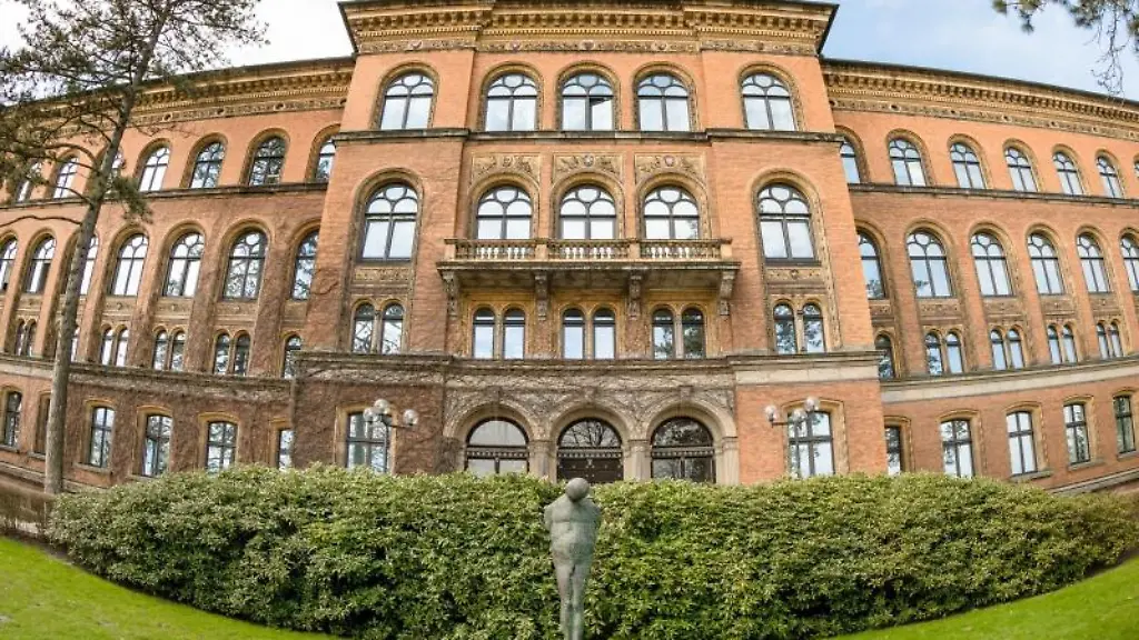 Das-Gebaeude-des-Oberlandesgerichts-Schleswig