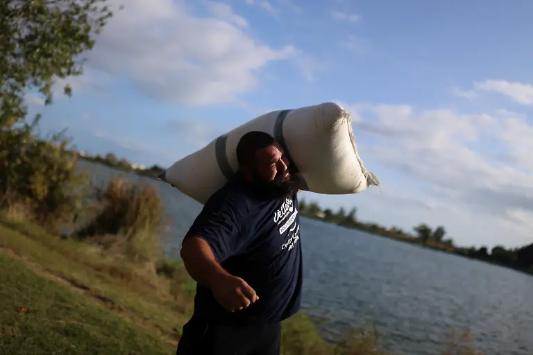 2021-10-26T125920Z-1051425448-RC2Q9Q9PTNEY-RTRMADP-3-CLIMATE-UN-SPAIN-DELTA