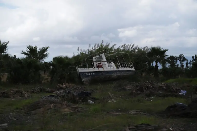 2021-10-26T125842Z-1834715236-RC2P5Q951DRT-RTRMADP-3-CLIMATE-UN-SPAIN-DELTA