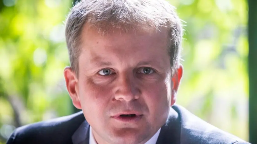 Rico-Badenschier-SPD-Oberbuergermeister-von-Schwerin