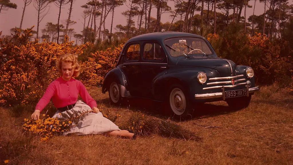 05-Renault-4-CV-ab-1954-Quelle-Renault