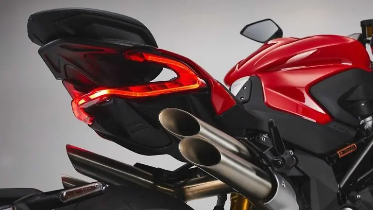 2022-mv-agusta-brutale-rs-tail