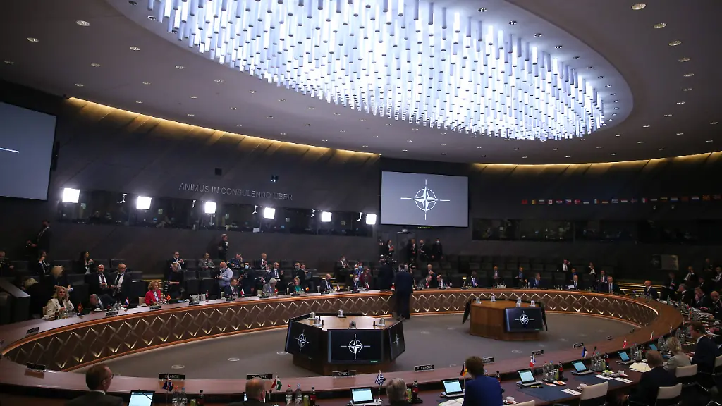 ed6f785cf76d18e42ea2e03477357de3