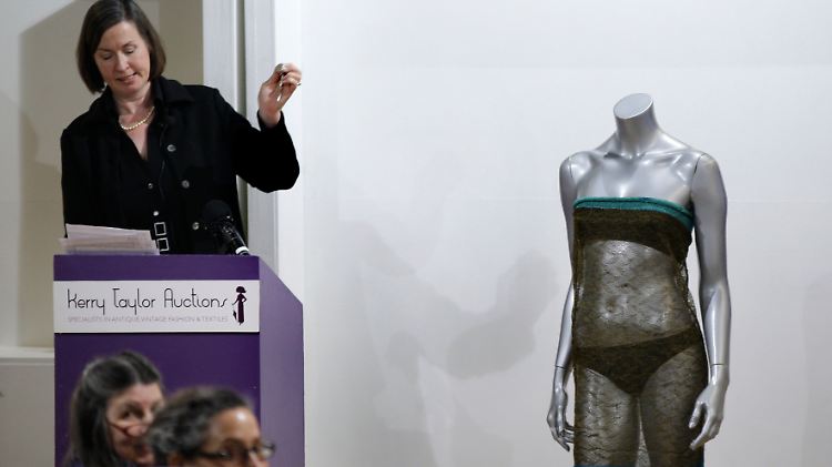 In diesem Outfit soll William sich in seine Kate verguckt haben. 