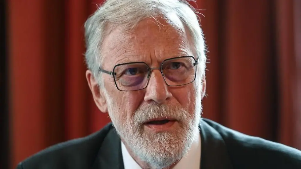 Sachsen-Anhalts-Staats-und-Kulturminister-Rainer-Robra-CDU