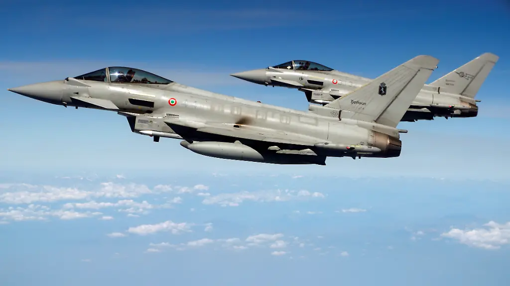 2018-09-12T185648Z-1694211472-RC1AEAC35D80-RTRMADP-3-NATO-RUSSIA