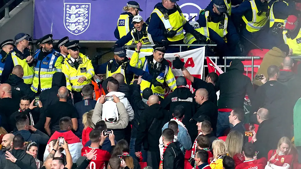 9e4ca9d168271cc07cde4bfaa3b1b8d8