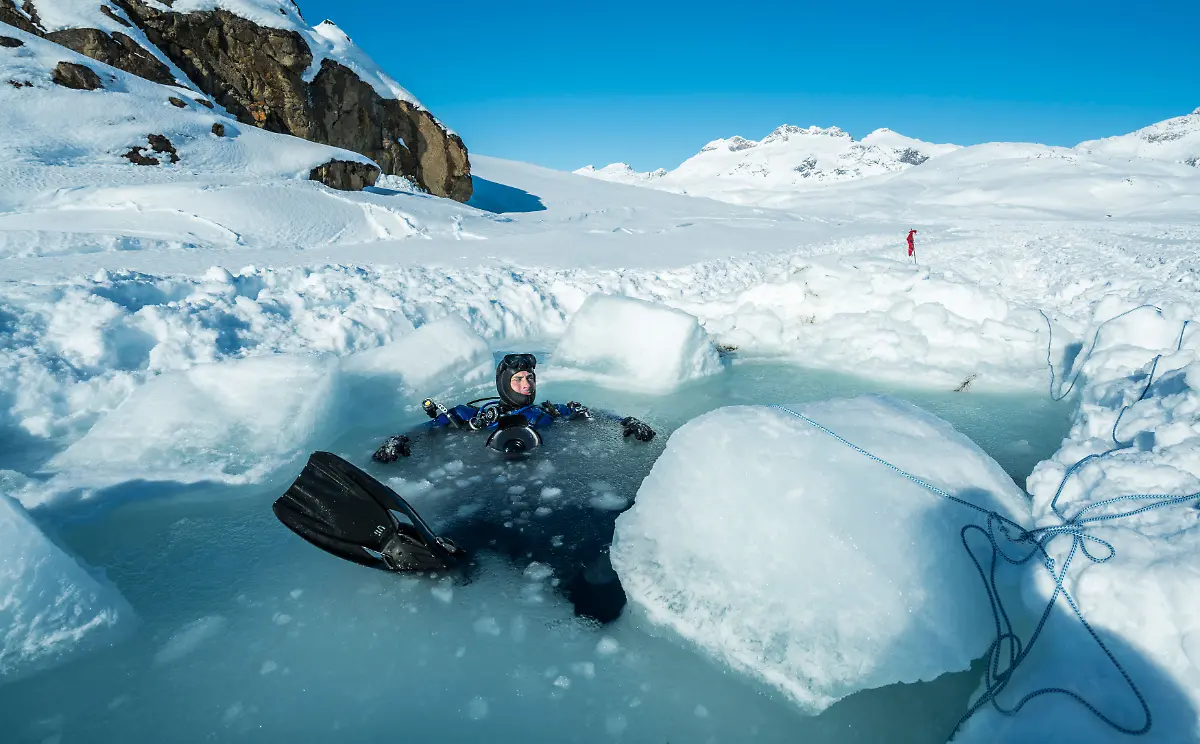 25-S-222-223-uli-ice-hole-Leidenschaft-Ozean-by-timo-lebe