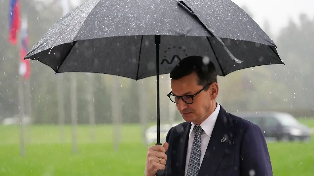 8c2aa3c9866e90e6bde5cc48b7ad4712