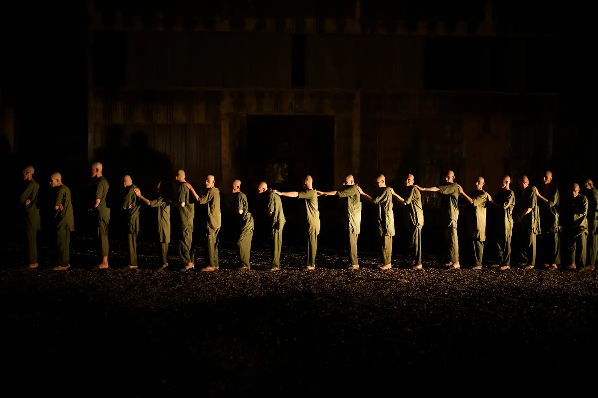 e390b3407498afcbf2199afbbb5c95a4