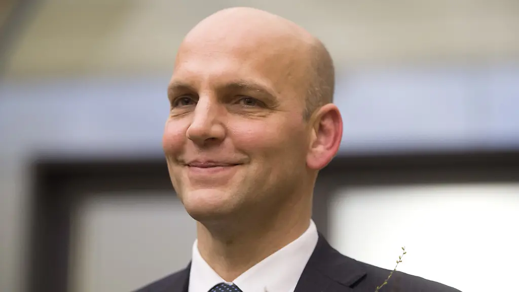 17ac49237fc34701cf3d3f4691e3cff3