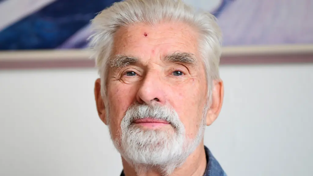 24f2af2a20856bac1a0ef30e7ee4f553