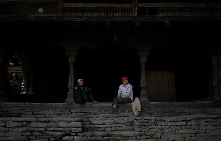 outside-a-temple-at-Malana