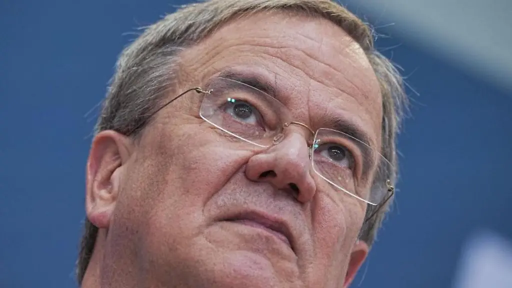 CDU-Kanzlerkandidat-Armin-Laschet-bei-einer-Pressekonferenz-im-Konrad-Adenauer-Haus