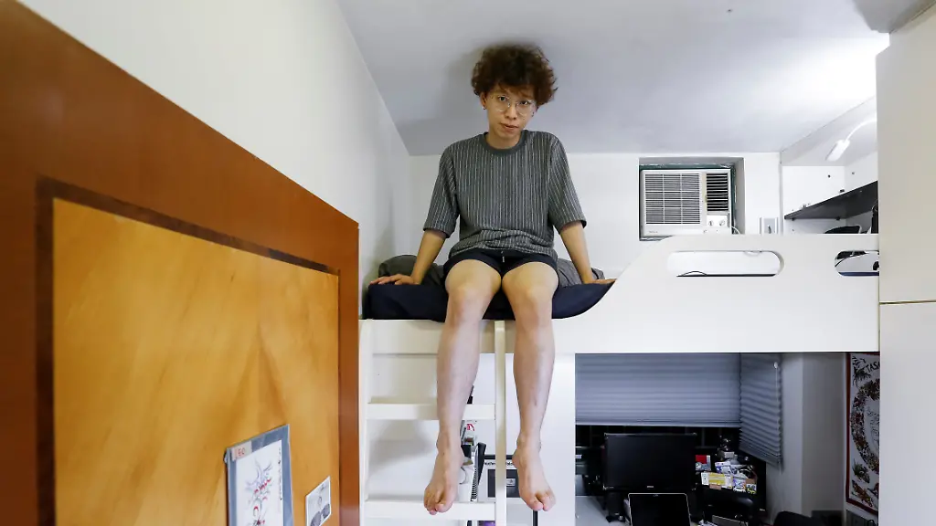 2019-07-03T230320Z-283337888-RC1BDBD9C7A0-RTRMADP-3-HONGKONG-EXTRADITION-YOUNGPEOPLE