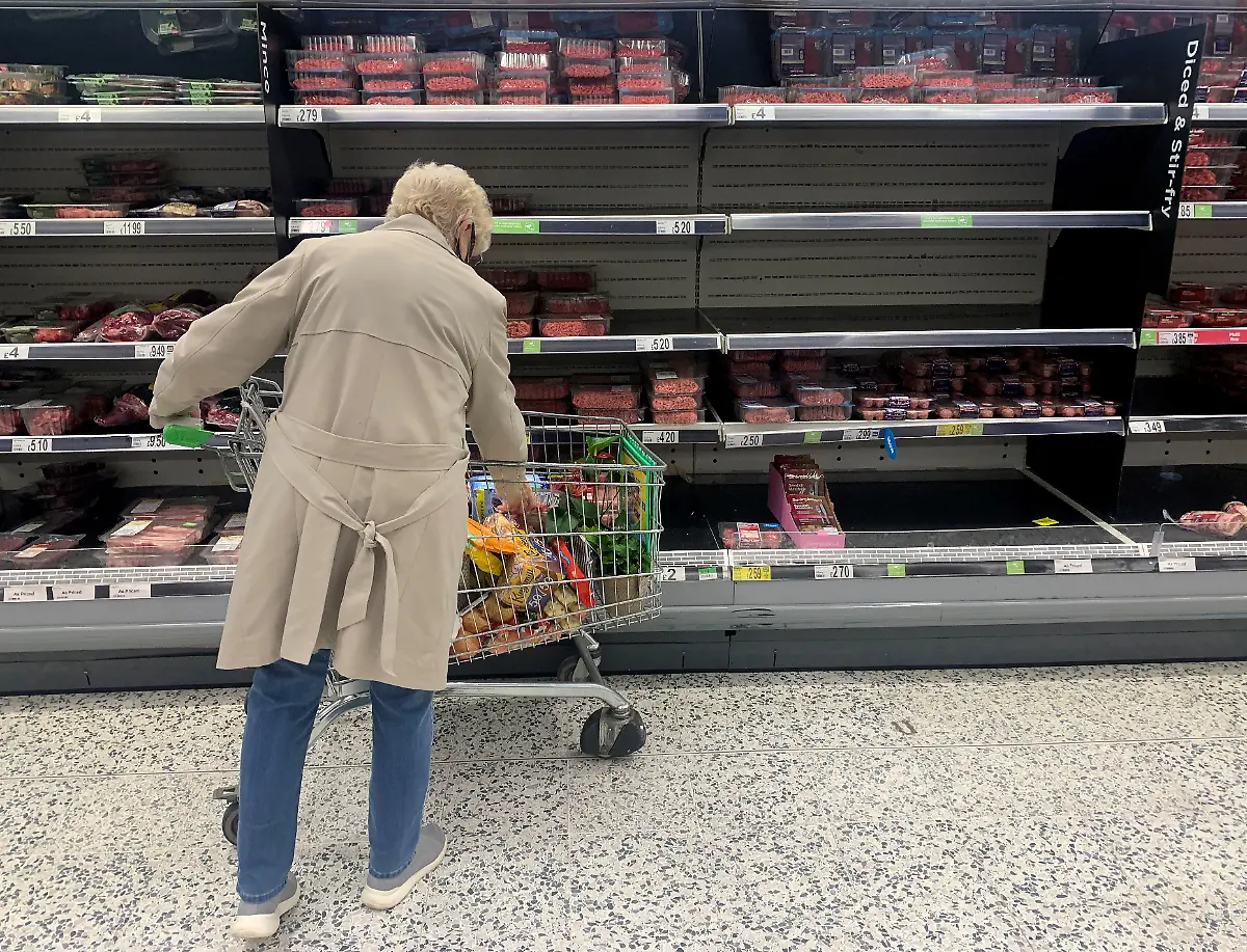 2021-09-20T123640Z-1705015810-RC2MTP9Y2HIU-RTRMADP-3-POWER-PRICE-BRITAIN