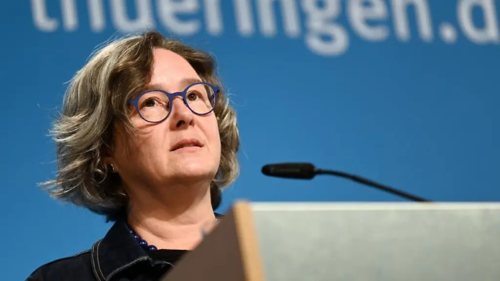 Heike-Werner-Die-Linke-Ministerin-fuer-Gesundheit-von-Thueringen-spricht