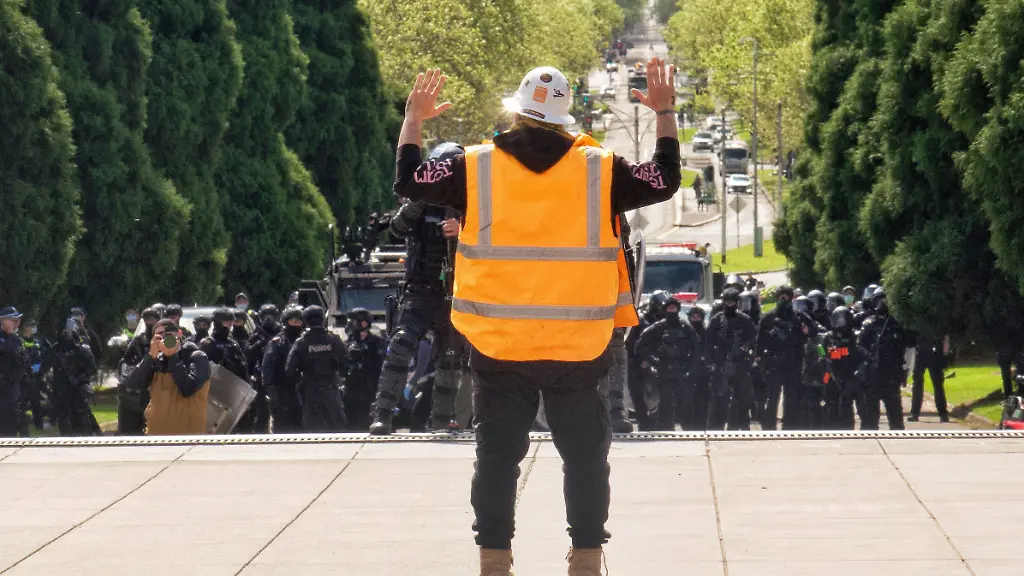 7e13862d104839a61384f8bf34ea7dbc