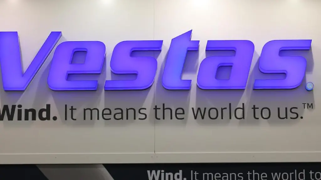 Das-Logo-des-Windanlagenherstellers-Vestas