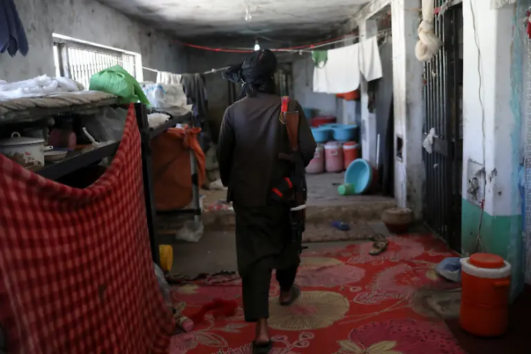 2021-09-15T172145Z-325001030-RC2AQP91RXY5-RTRMADP-3-AFGHANISTAN-TALIBAN-PRISON