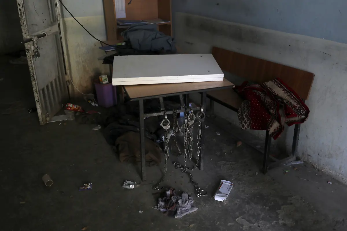 2021-09-15T172339Z-1126079813-RC29QP97WYPR-RTRMADP-3-AFGHANISTAN-TALIBAN-PRISON