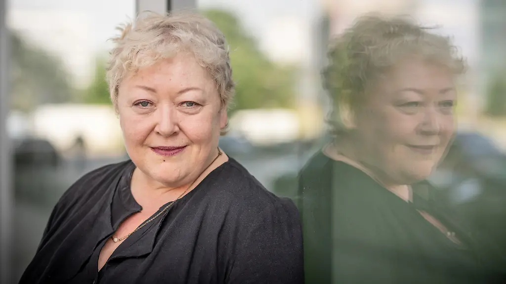 f7072e12ce250ed7956ea4527f2c4925