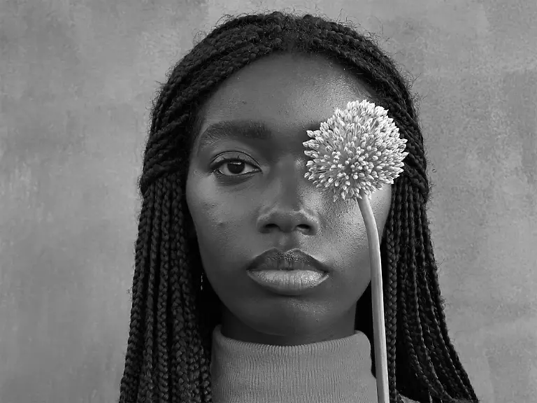 Apple-iPhone-13-Pro-Dandelion-09142021