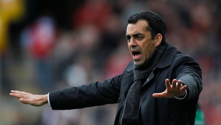 Alles schon beschlossen? Robin Dutt, wohl Leverkusens Trainer der Bundesliga-Saison 2011/2012
