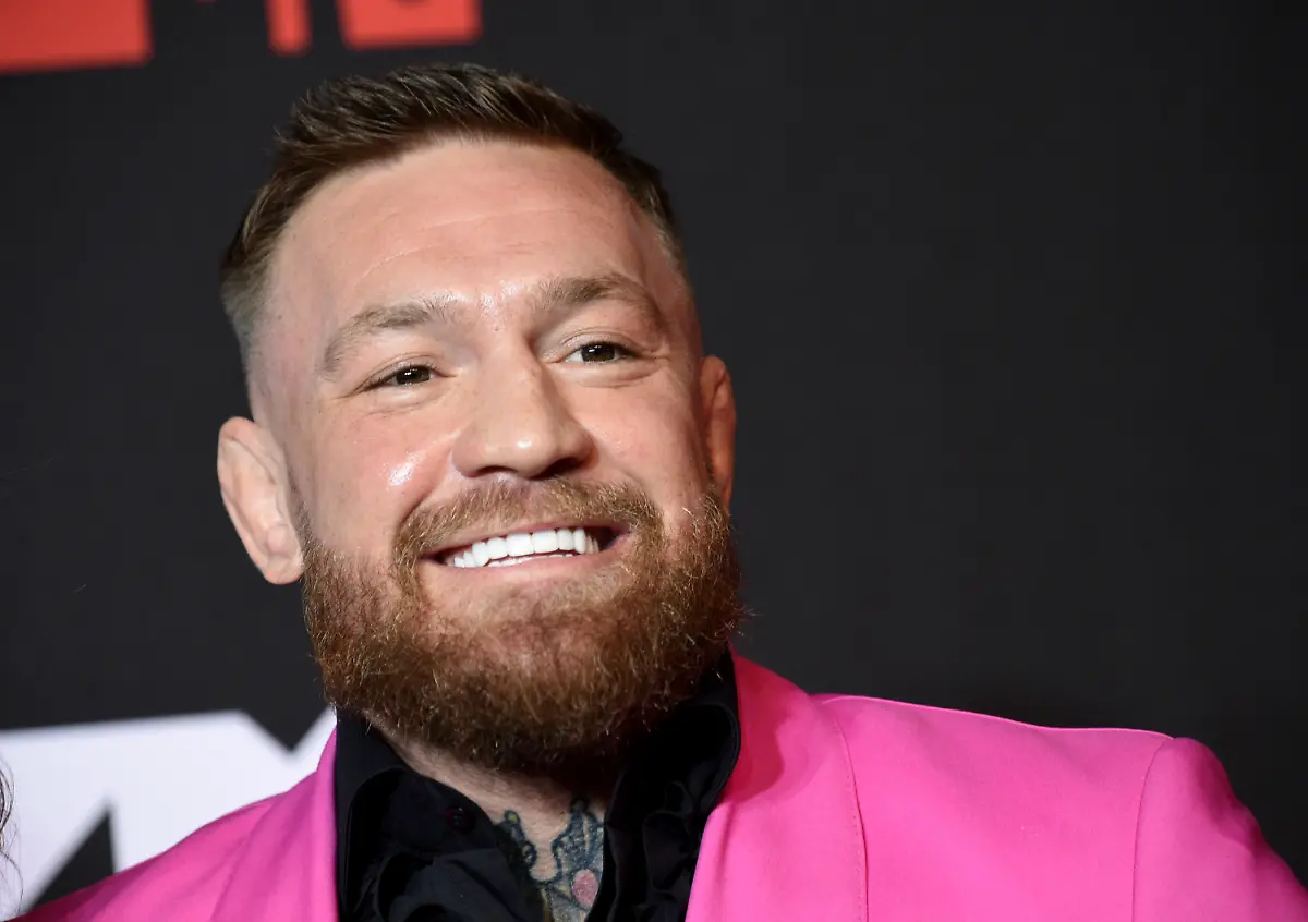 ddConorMcGregorPruegelMachine