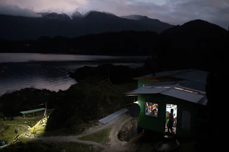 2021-08-19T140136Z-682418795-RC2L0P9BDRNU-RTRMADP-3-CHILE-TECHNOLOGY-SPACEX