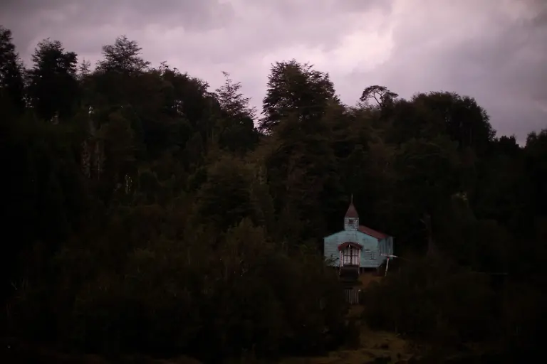 2021-08-19T140209Z-2051089312-RC2XZO9S16T5-RTRMADP-3-CHILE-TECHNOLOGY-SPACEX