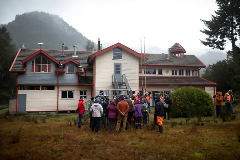 2021-08-06T000000Z-968350153-RC2TZO97LAHO-RTRMADP-3-CHILE-TECHNOLOGY-SPACEX