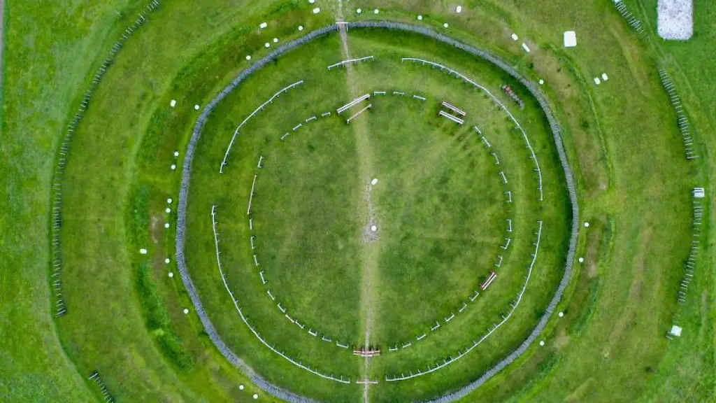 Das-Ringheiligtum-Poemmelte