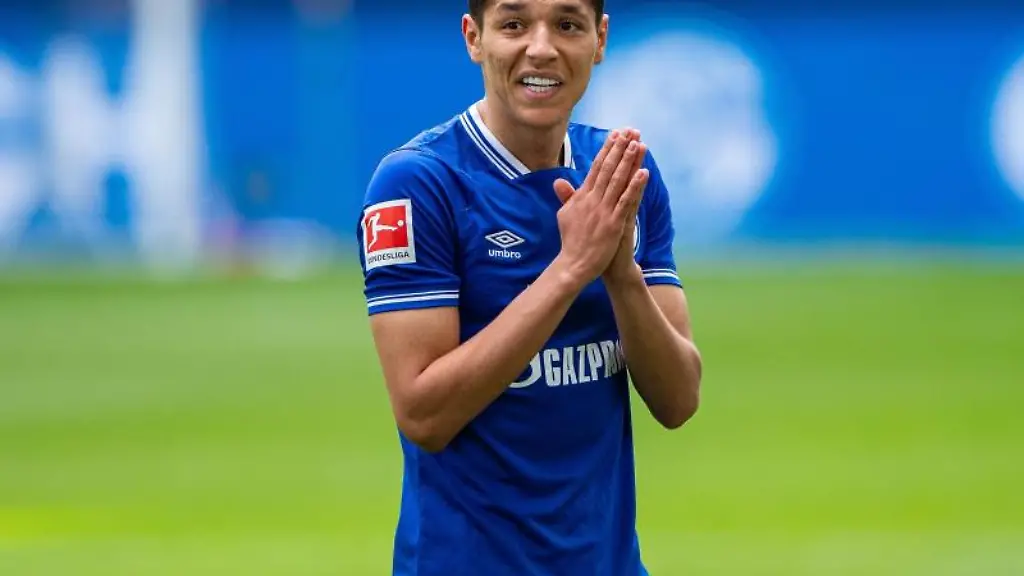 Amine-Harit-auf-dem-Spielfeld