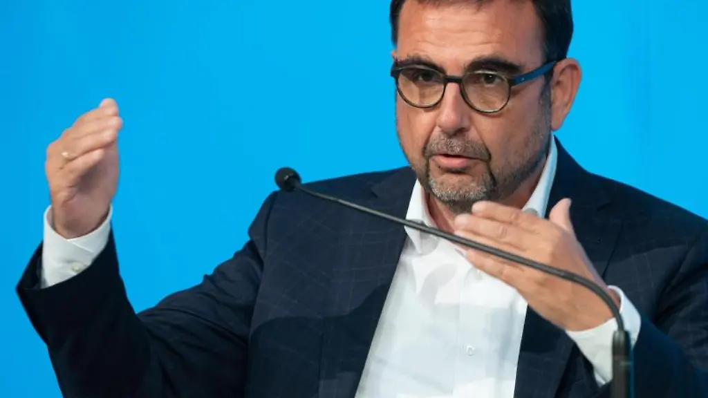 Bernd-Sibler-CSU-Staatsminister-fuer-Wissenschaft-und-Kunst