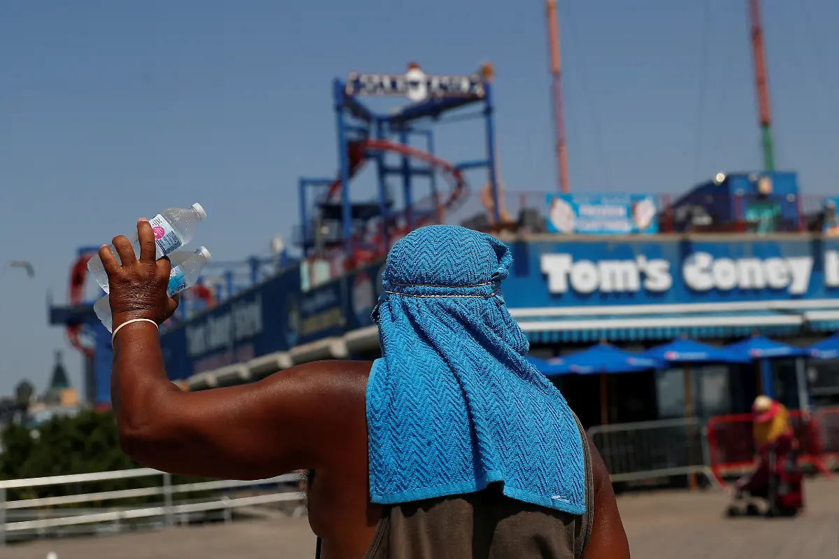 2021-08-26T184823Z-1675287598-RC23DP9KZ2RN-RTRMADP-3-USA-WEATHER